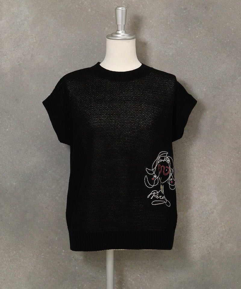 透かし編み刺繍ニットベスト(ブラック)