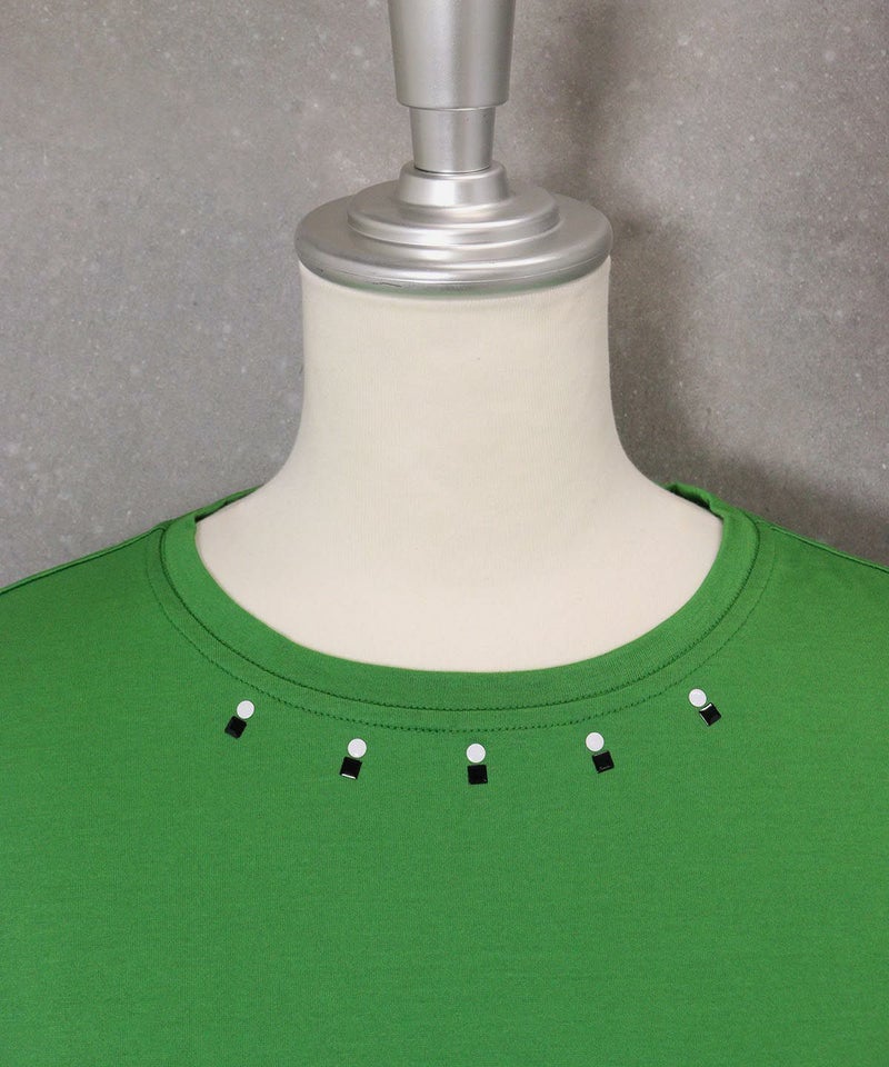 首元アップ(グリーン)