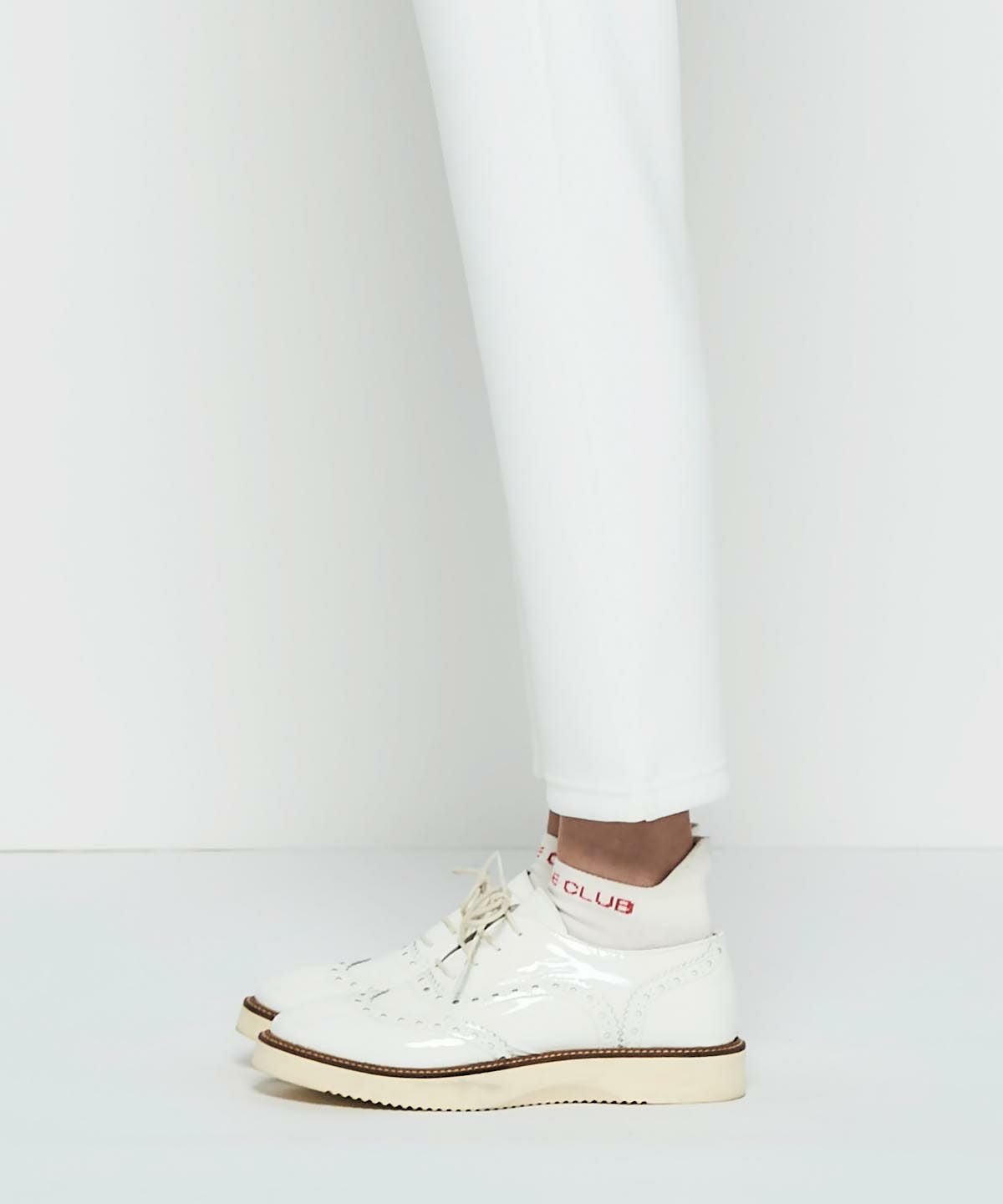 モデル着用画像（ホワイト）