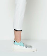 モデル着用画像（ライトブルー）