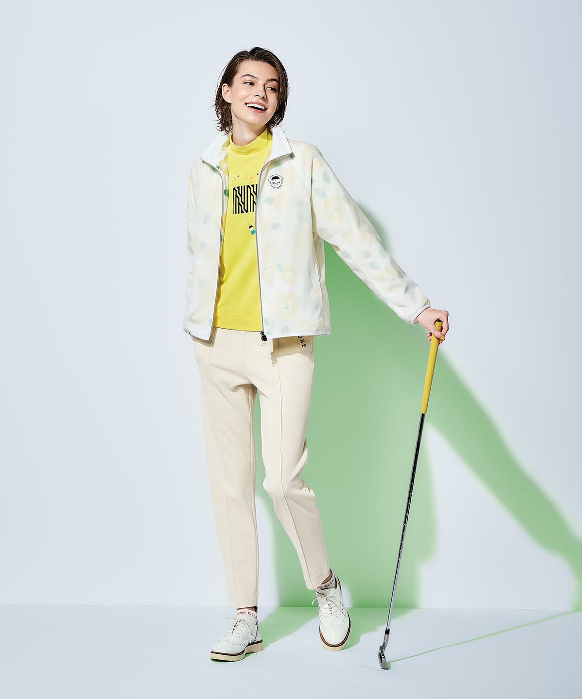 モデル着用画像（ホワイト）