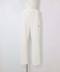 UVベーシックテーパードパンツ(ホワイト)前