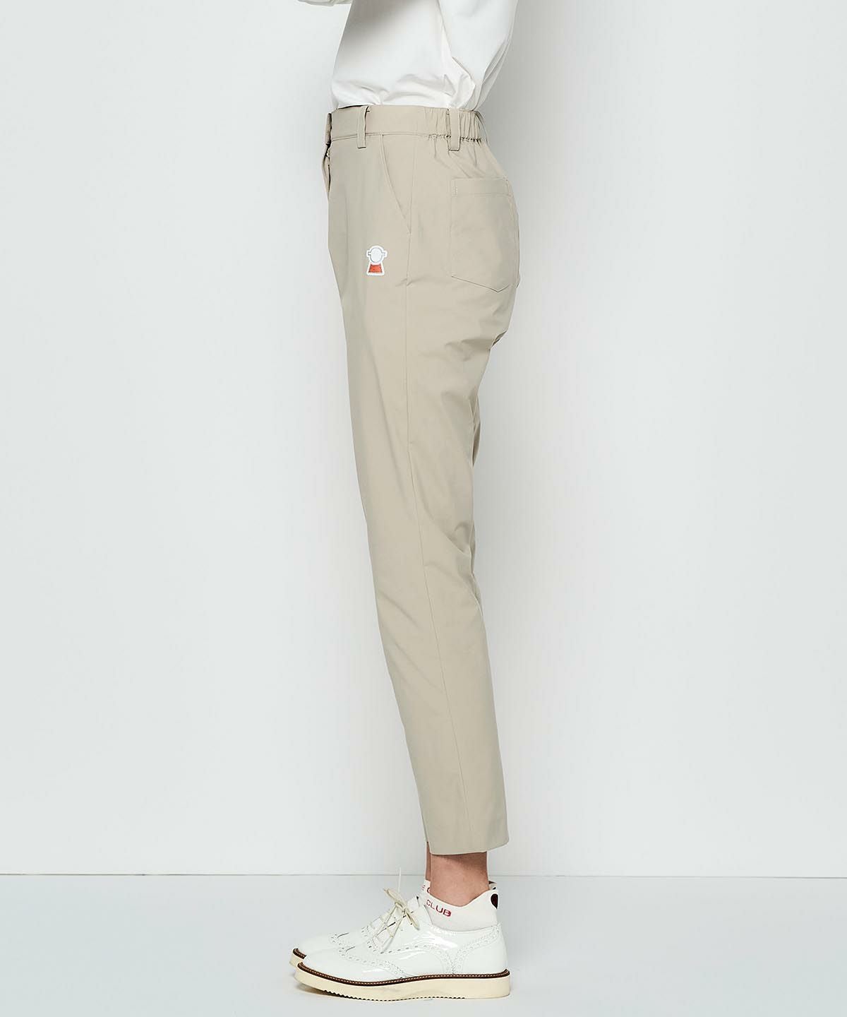 モデル着用画像（ベージュ）