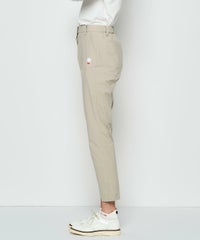 モデル着用画像（ベージュ）