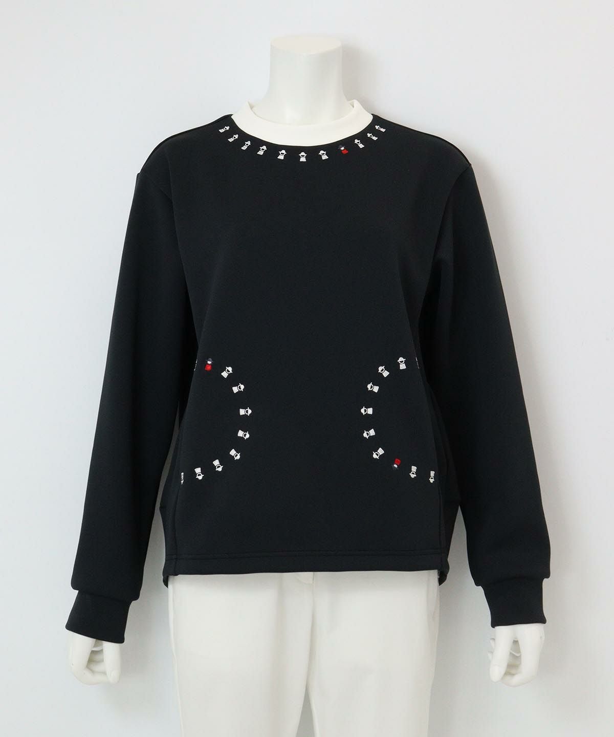 ピコ刺繍ダンボールプルオーバー（ブラック）