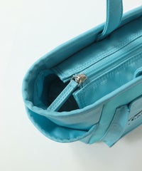 ファスナー開閉部分（ブルー）