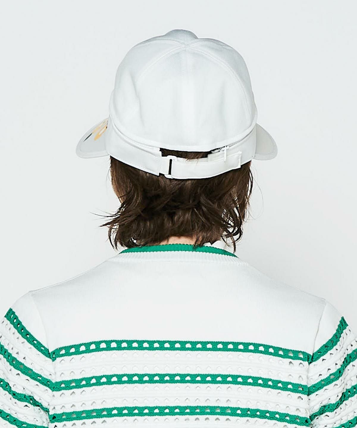 モデル着用画像（ホワイト）