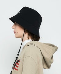 モデル着用画像（ブラック）