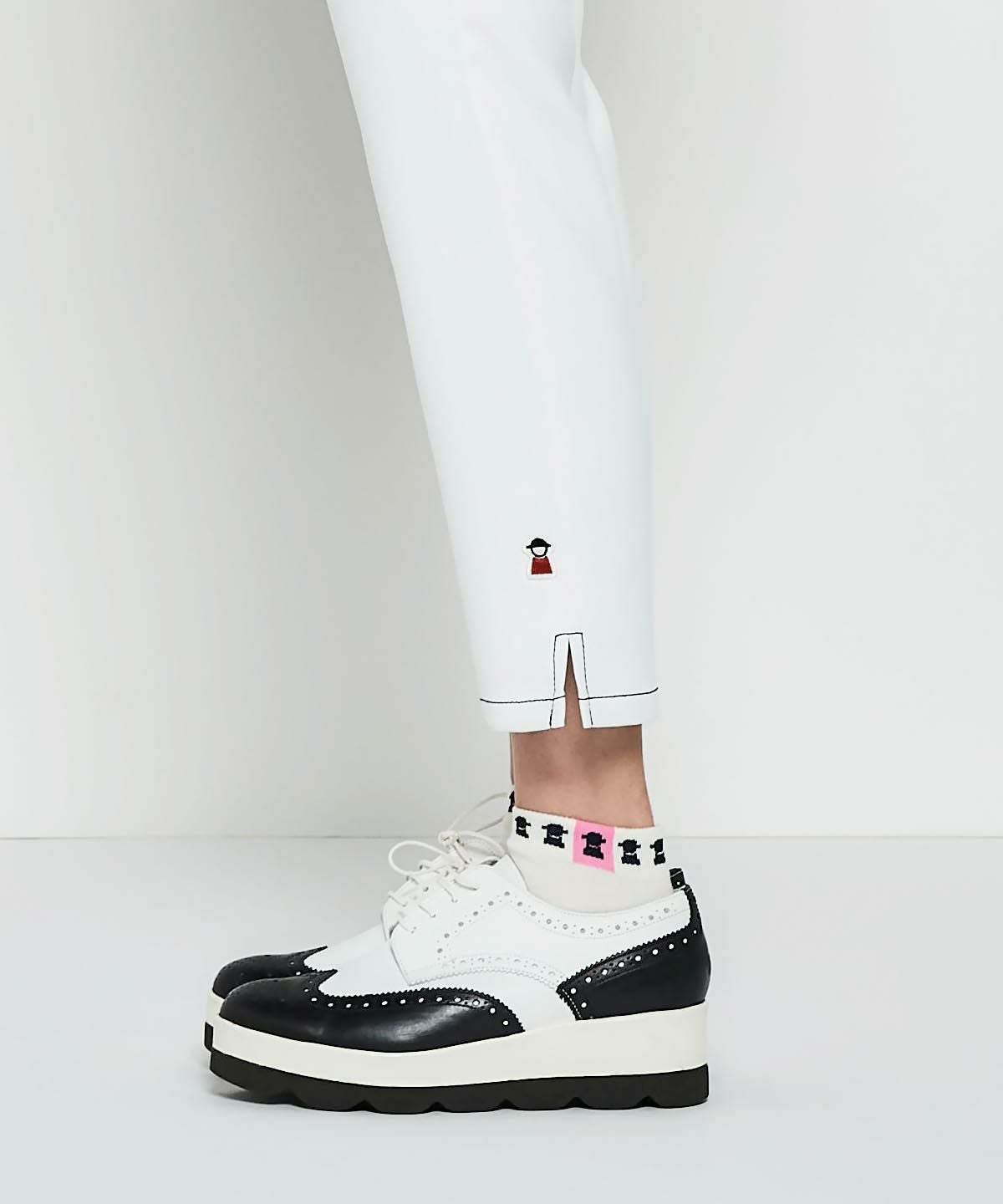 モデル着用画像(ホワイト)