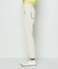 モデル画像（ベージュ）