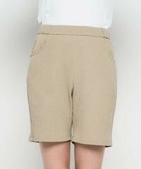 モデル画像（ベージュ）