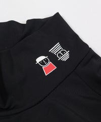 首元デザイン部分（ブラック）