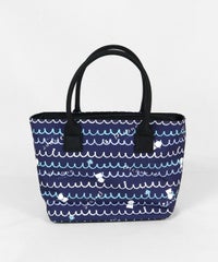 波ボーダー柄バッグ（ネイビー）