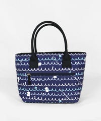 波ボーダー柄バッグ後（ネイビー）