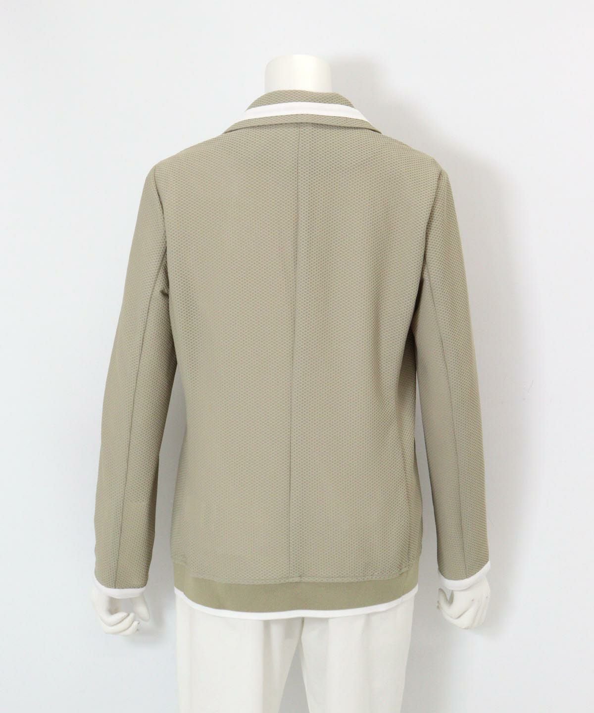 後ろ(ベージュ)