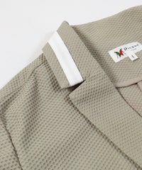 襟元(ベージュ)