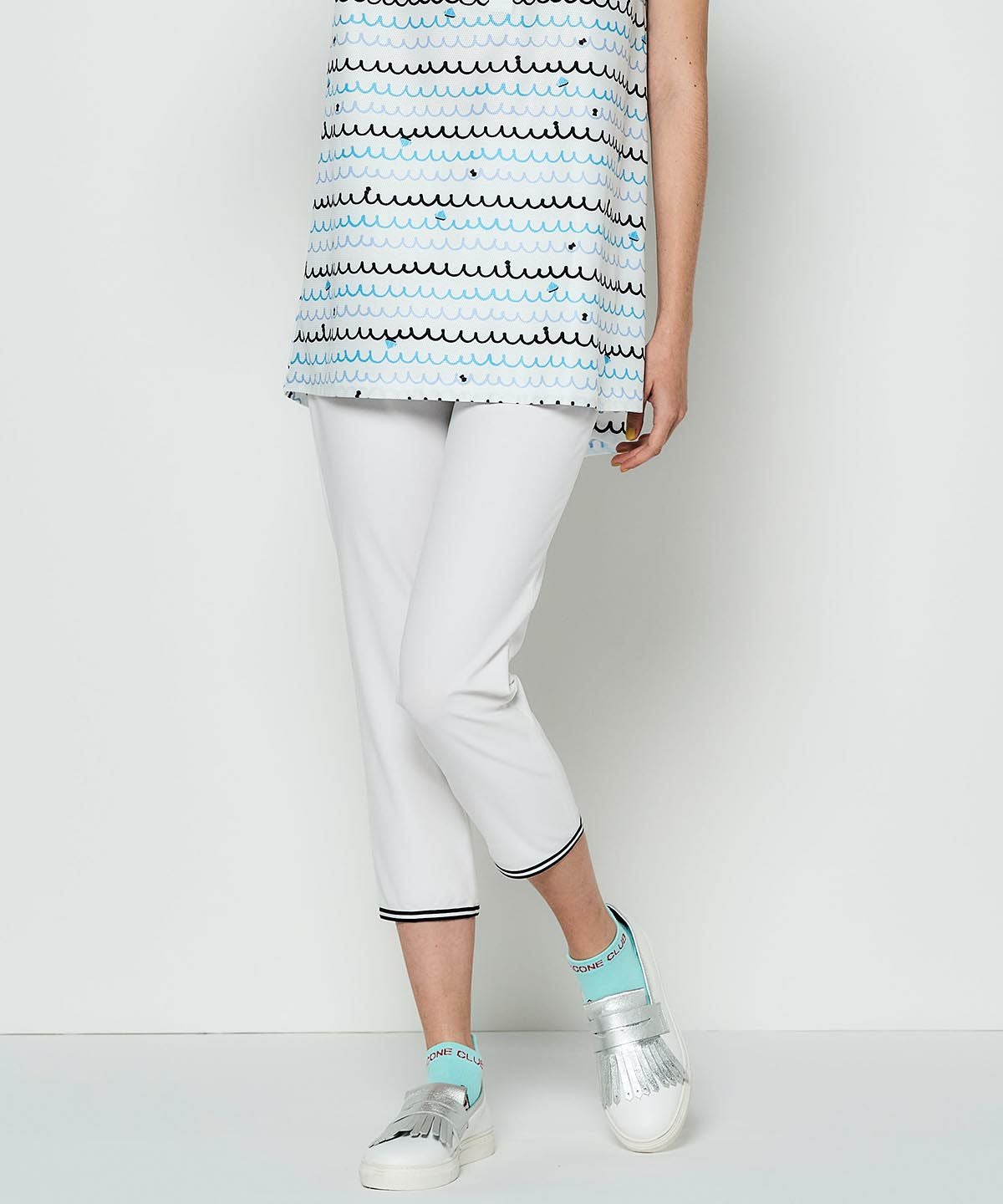 モデル着用画像（ホワイト）