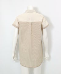 サッカーストライプ切替UV冷感ポロシャツ(ベージュ)後ろ