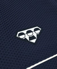 胸元デザイン部分（ネイビー）