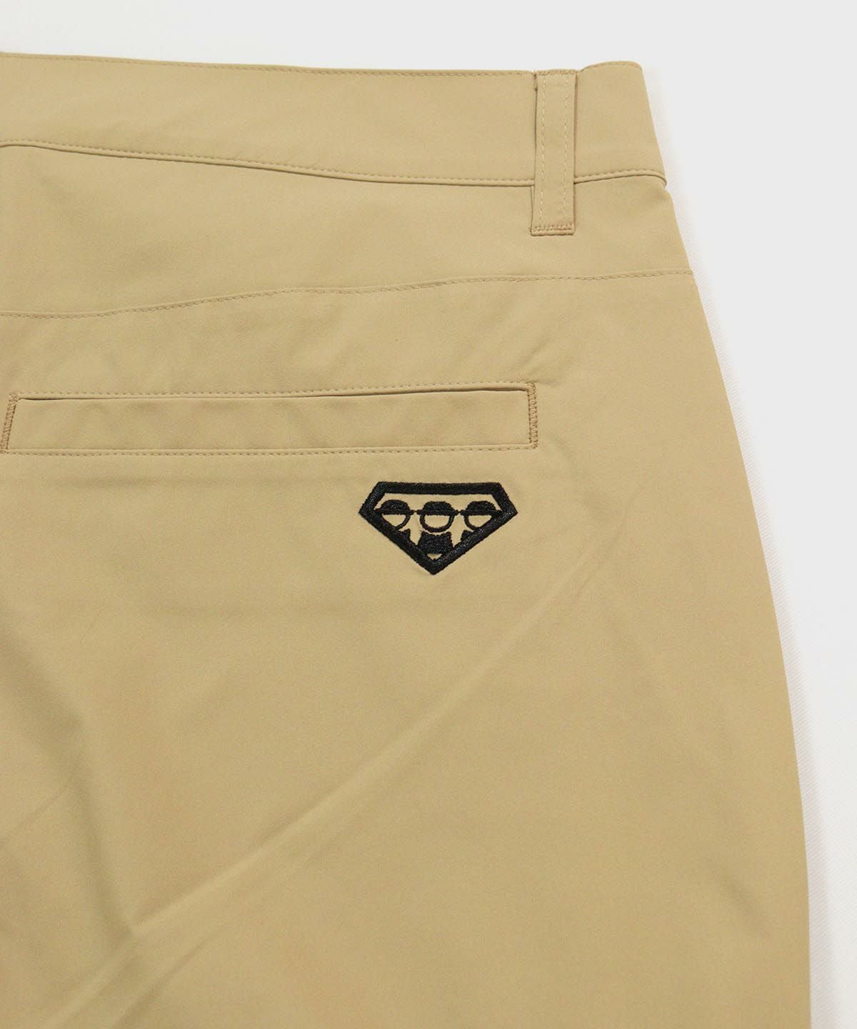 後ポケット部分（ベージュ）