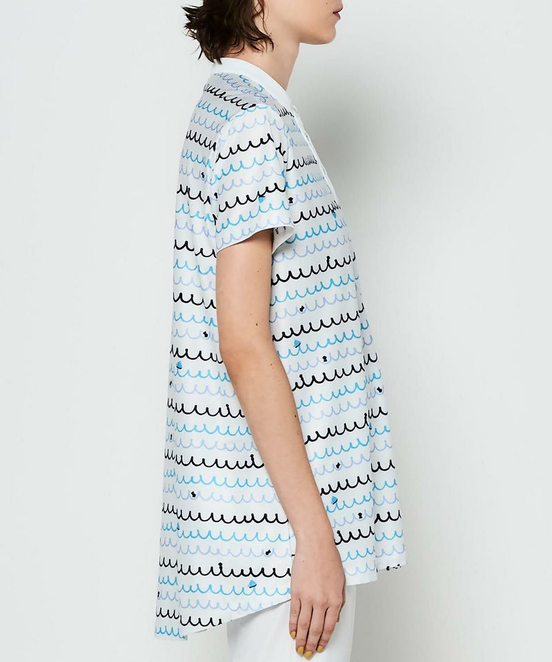 モデル着用画像(ホワイト×ブルー)