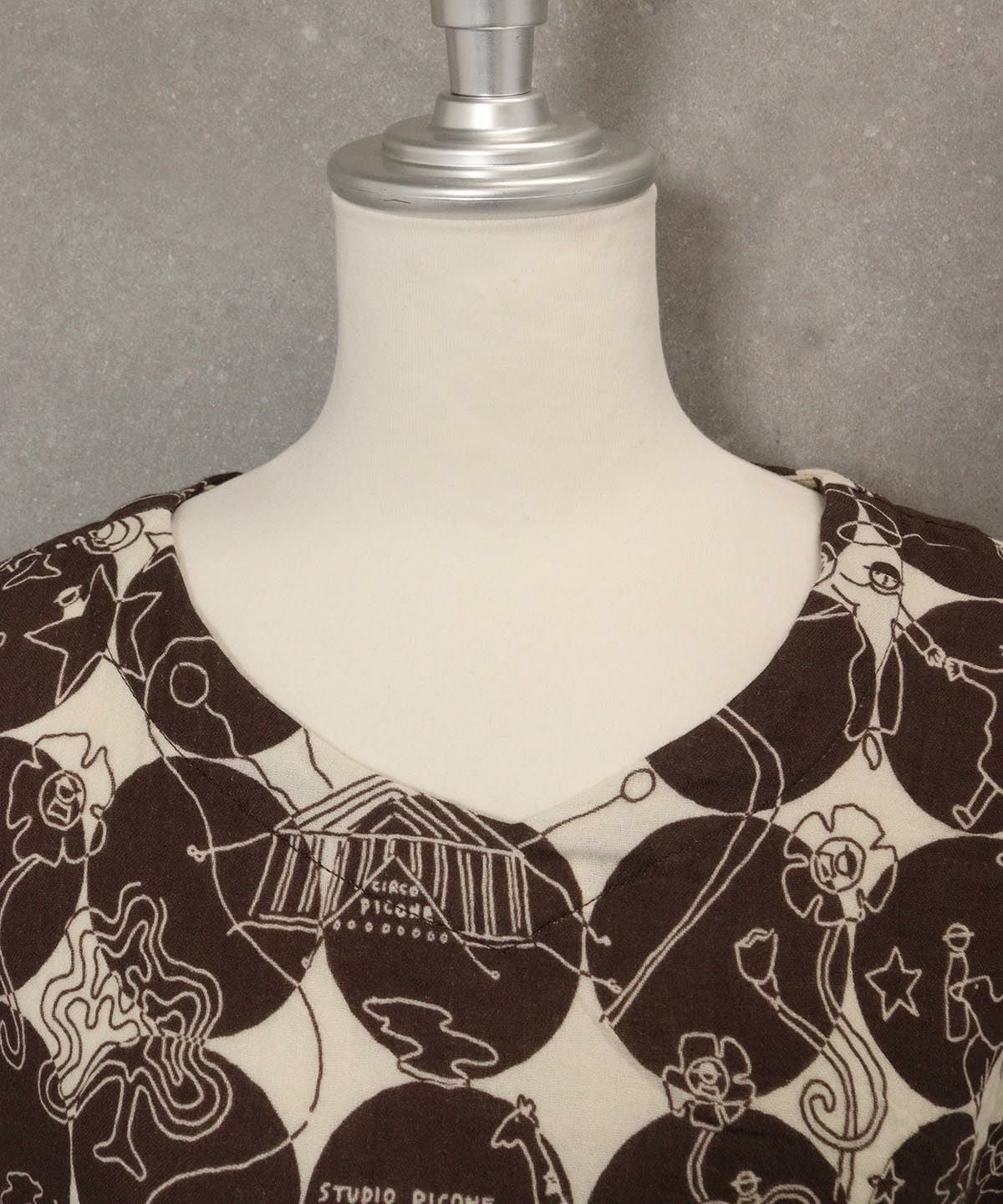 首元(ベージュ×ブラウン)