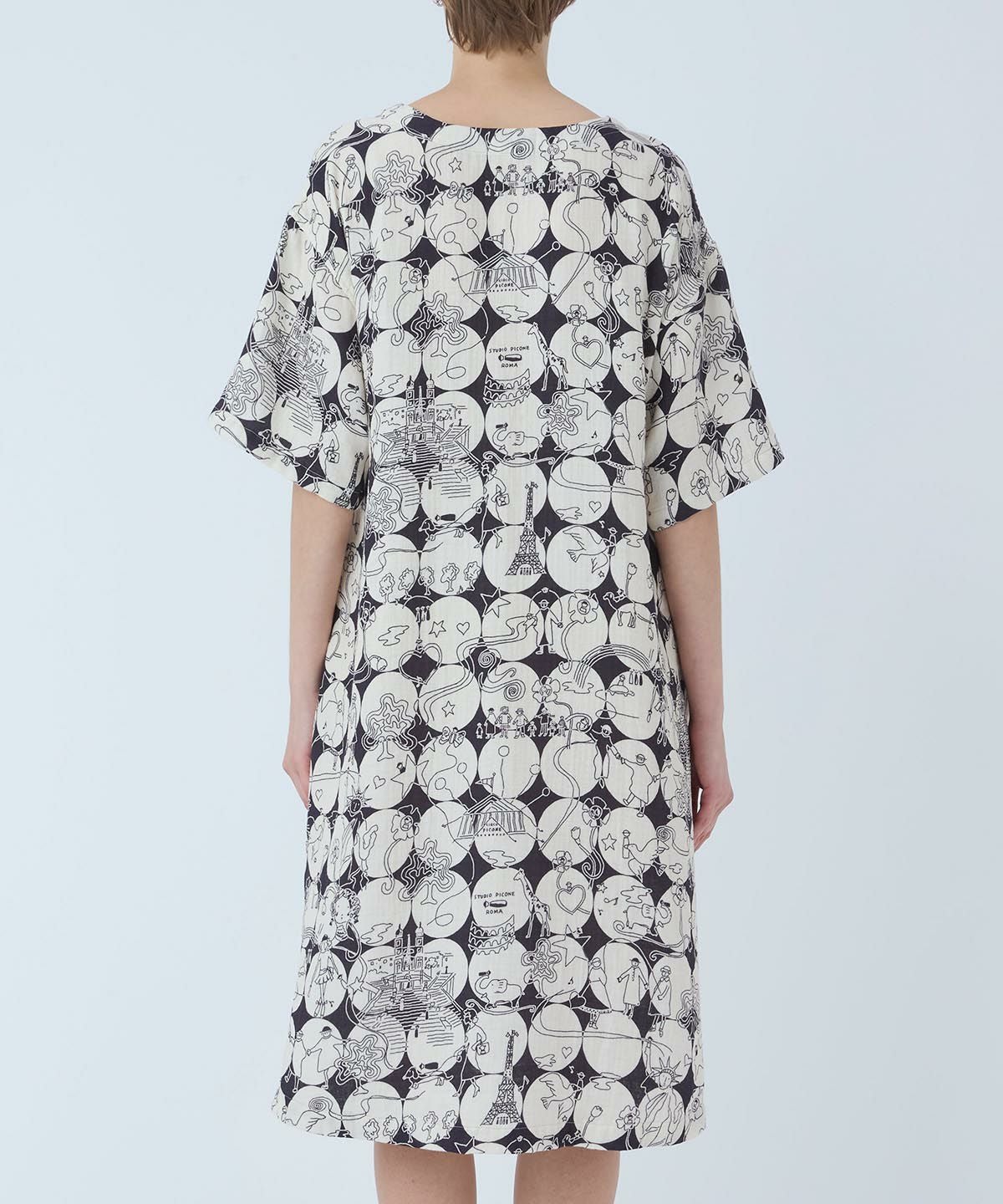 モデル着用画像(ブラック×ベージュ）