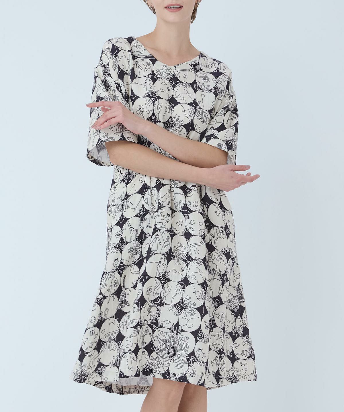 モデル着用画像(ブラック×ベージュ）