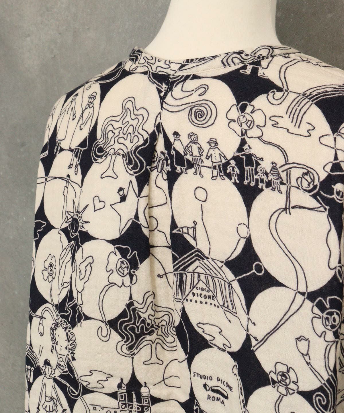 背中側アップ(ブラック×ベージュ)