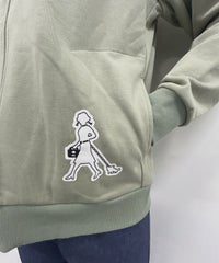 裏毛ハイネックジップスウェット(カーキ)着用イメージ