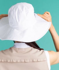 モデル着用画像（ホワイト）