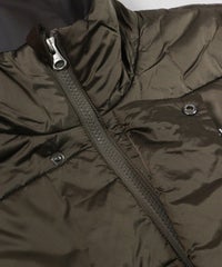 ファスナー部分(カーキ)