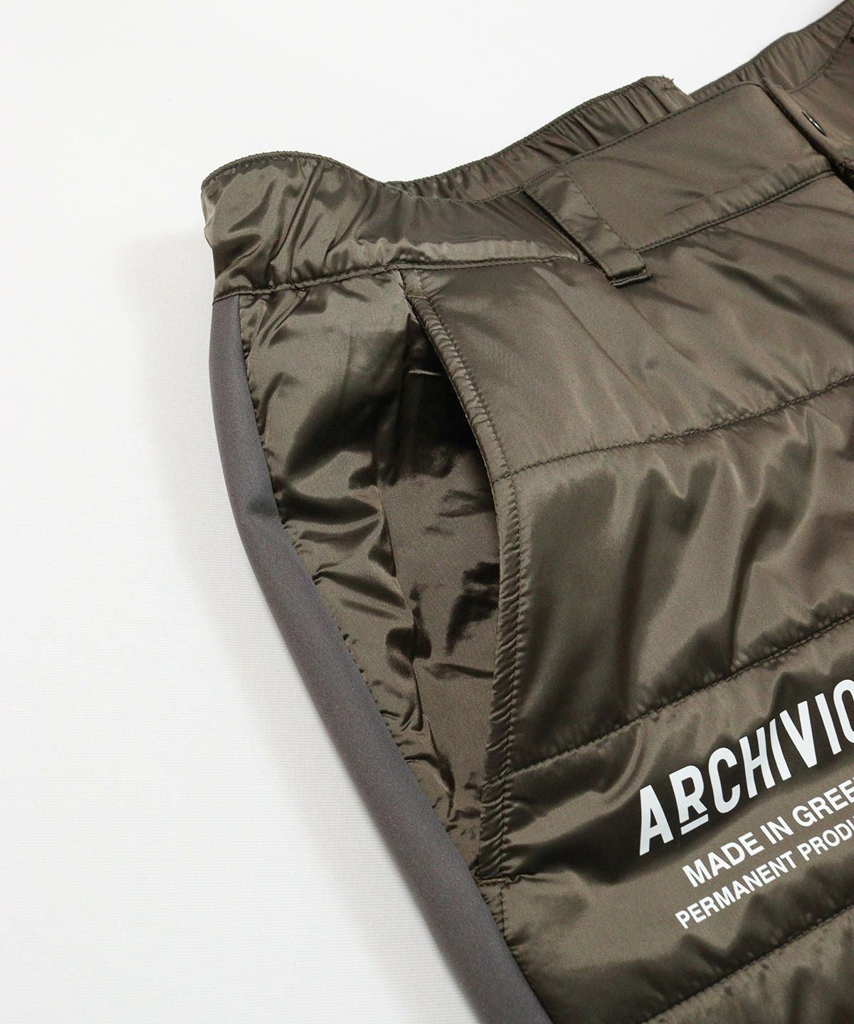 ポケット(カーキ)