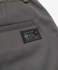 後ろポケットロゴ(カーキ)