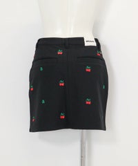 チェリー刺繍スカート(ブラック)後ろ