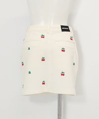 チェリー刺繍スカート(ホワイト)後ろ