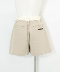 保温発熱スカート風ショートパンツ(ホワイト)後ろ