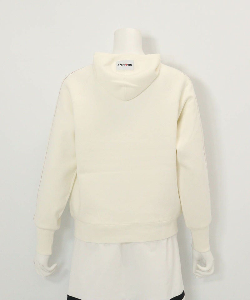 スパンコール刺繍保温ニット(ホワイト)後ろ