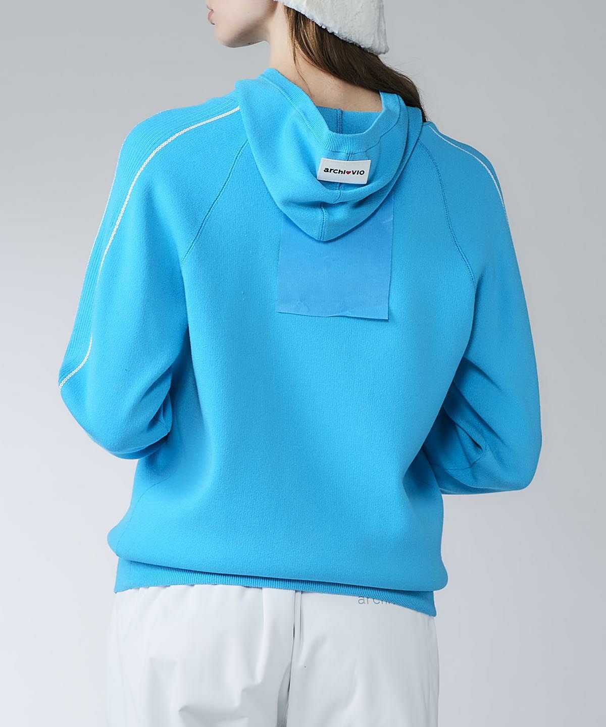 裏地付きスパンコール刺繍保温ニット|アルチビオ - ゴルフウェアや婦人