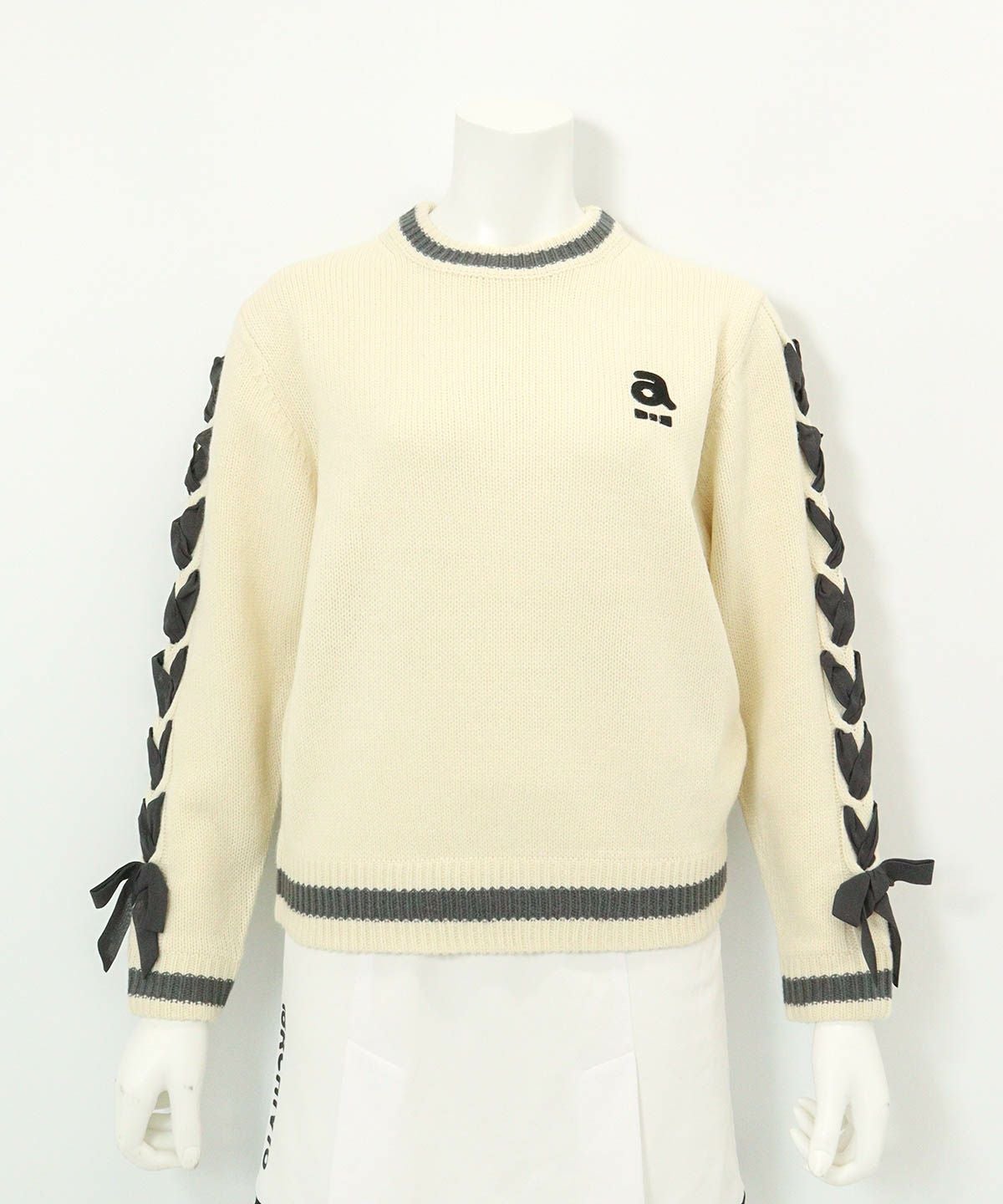 ブレードリボン袖ニット(ホワイト)前