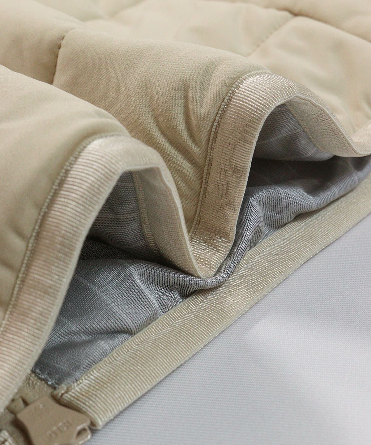 生地感(ベージュ)