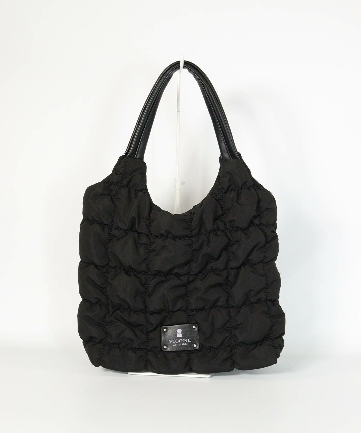 ギャザーキルティングハンドバッグ（ブラック）