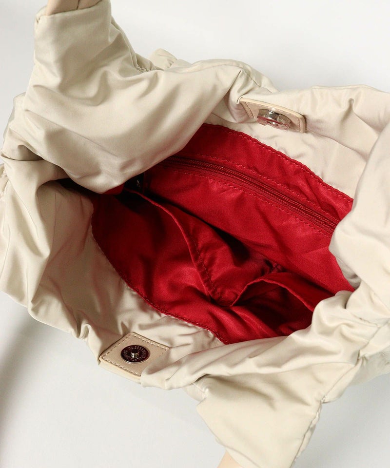 内側部分（ベージュ）