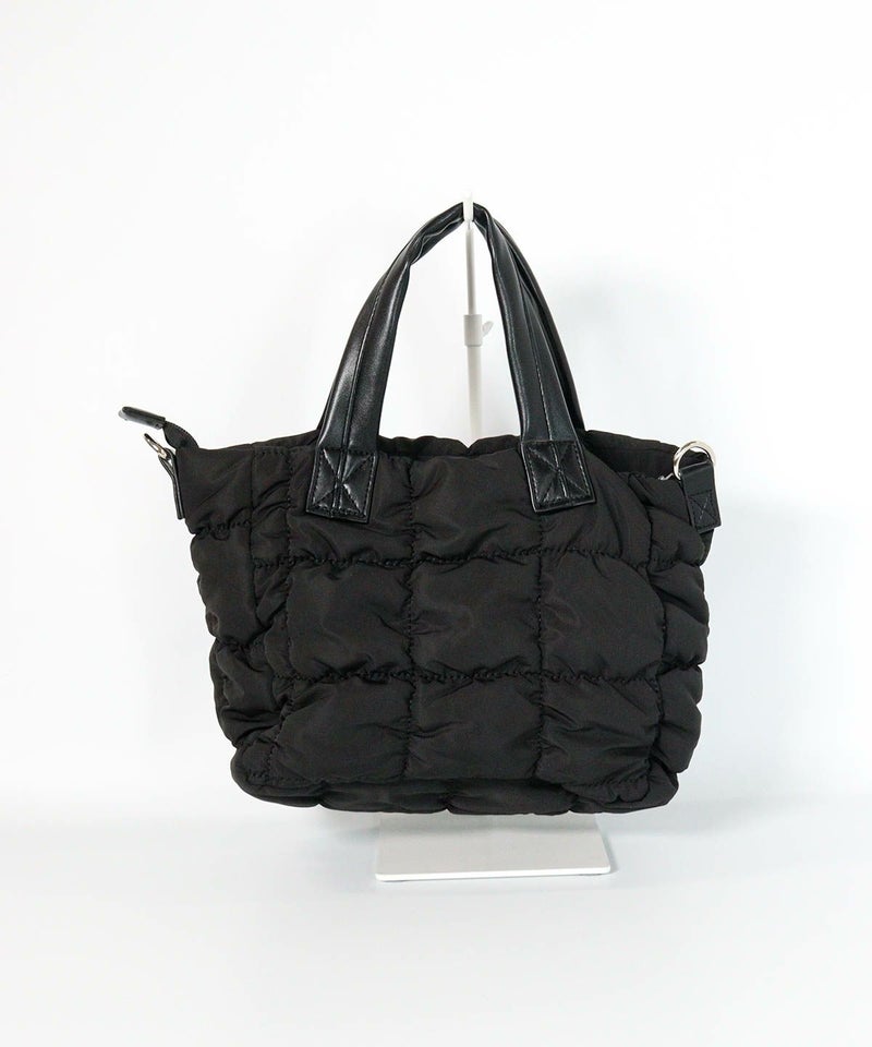  ギャザーキルティングミニバッグ後（ブラック）