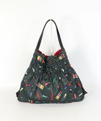 スカーフ柄風トートバッグ(グレー)前