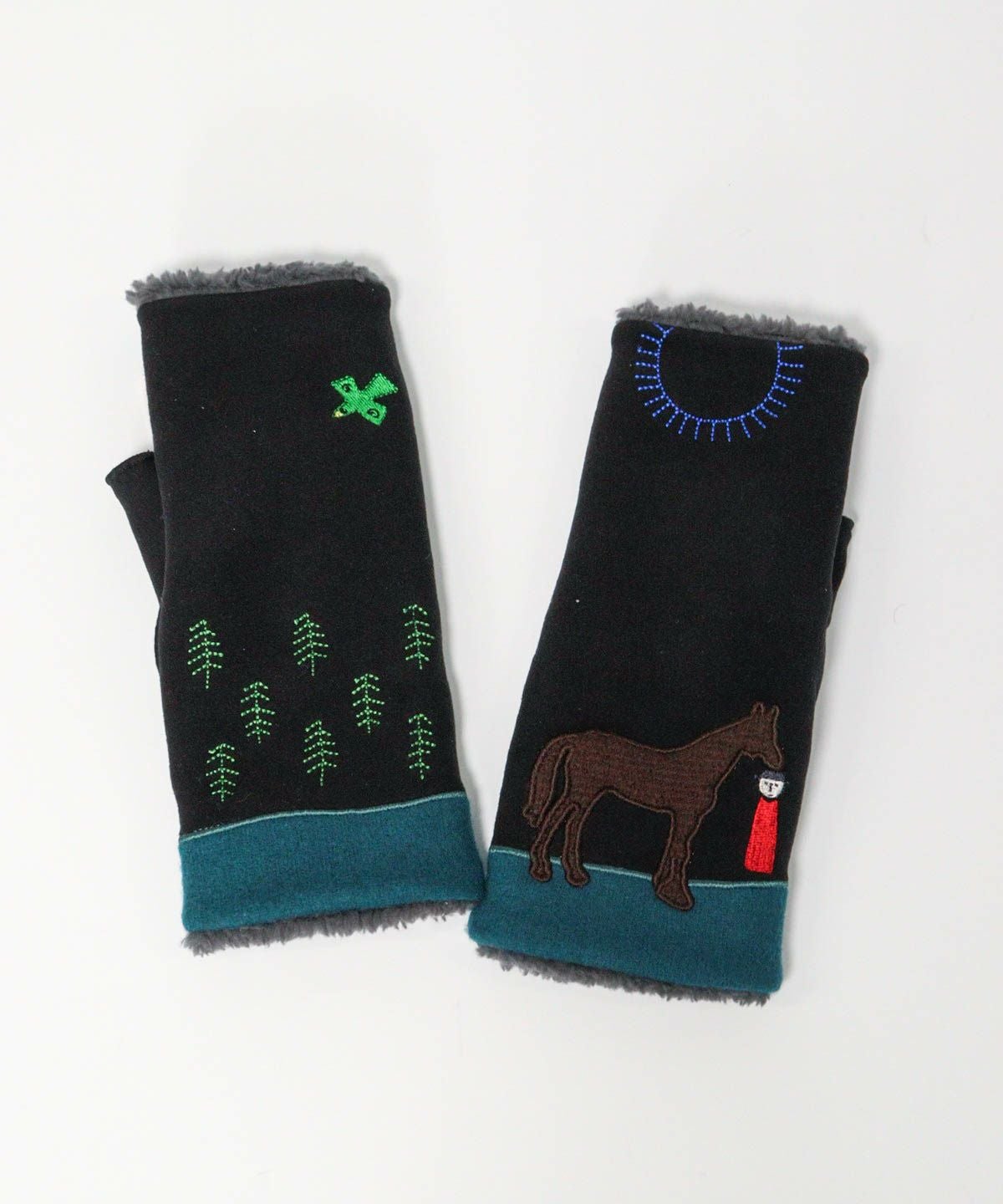 裏ボア刺繍手袋（ブラック）