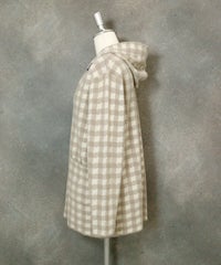 千鳥柄フード付ニットコート横（ライトグレー）