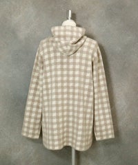 千鳥柄フード付ニットコート後（ライトグレー）