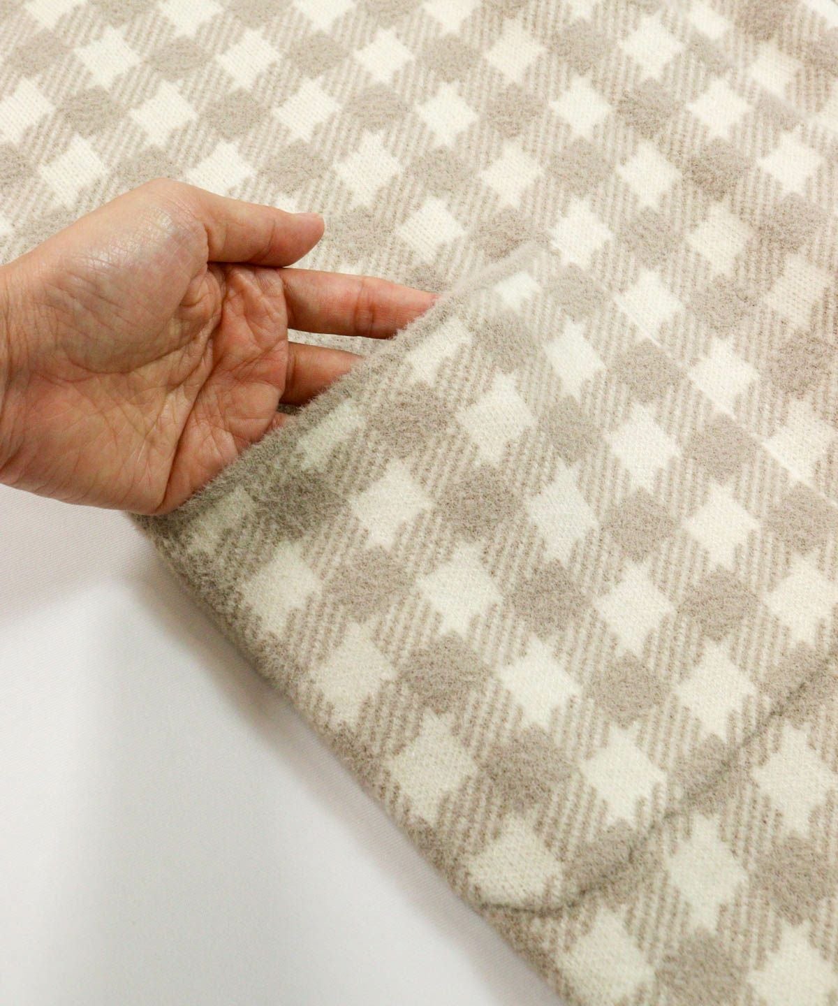 ポケット部分（ライトグレー）