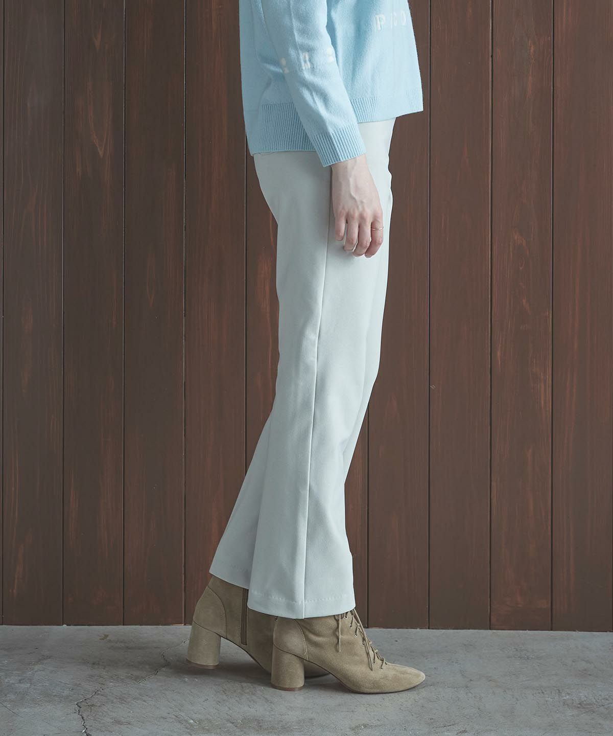 モデル着用画像(ライトグレー)